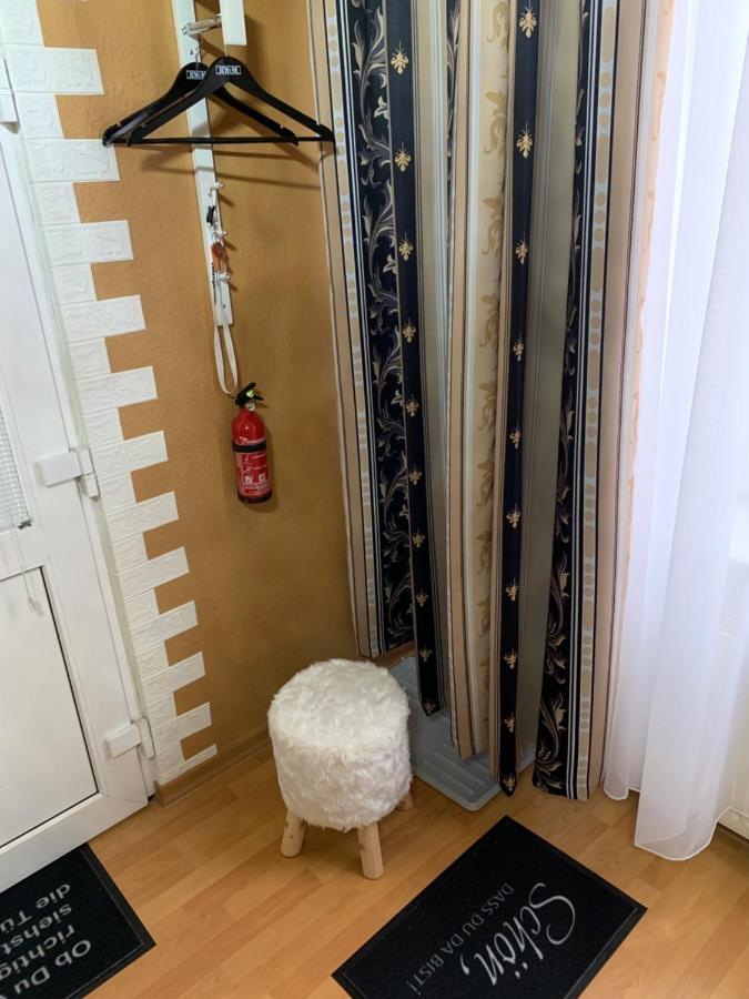 Best-preis Rathausblick 2 - Zentrale Lage In - 2 Personen - Einzelzimmer - Vollausstattung - Wlan / Prime & Self-check-in Wittenberge