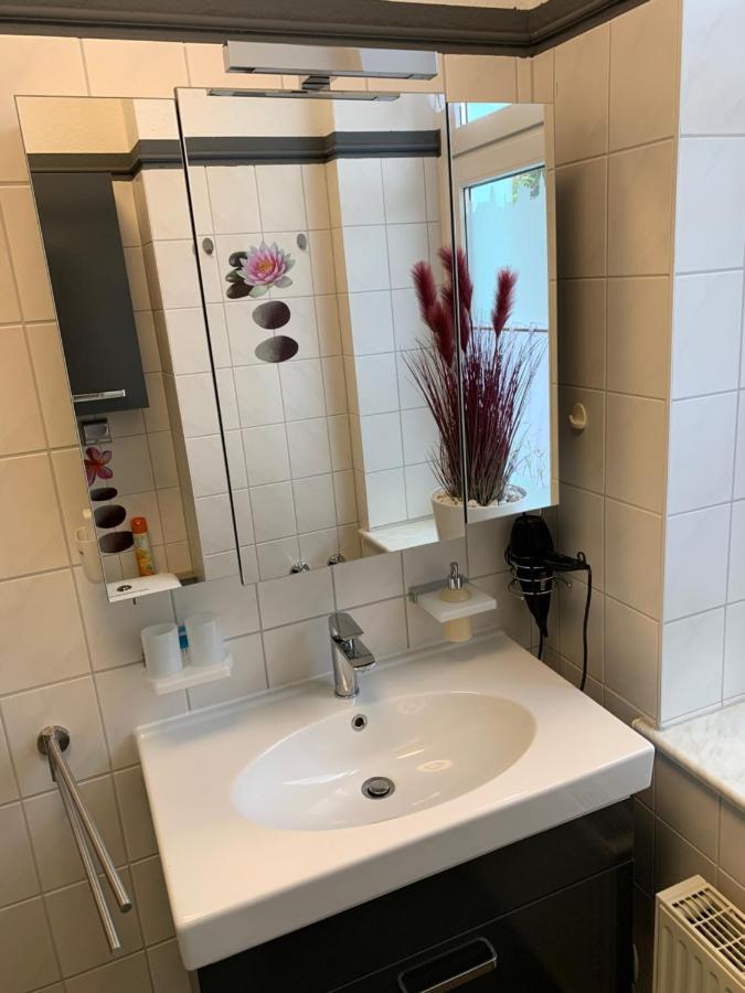 Apartment Best-preis Rathausblick 2 - Zentrale Lage In - 2 Personen - Einzelzimmer - Vollausstattung - Wlan / Prime & Self-check-in Wittenberge