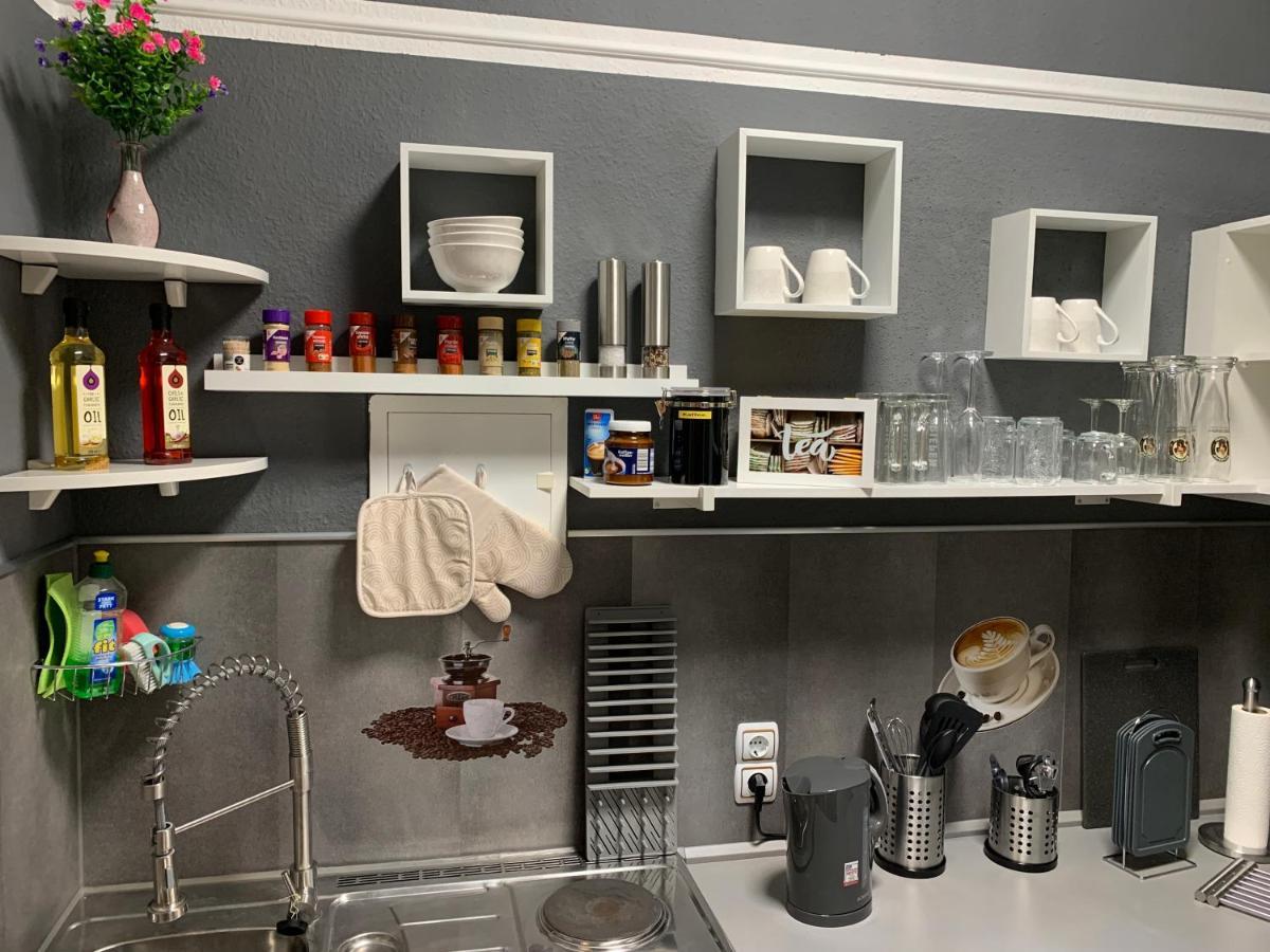 Apartment Best-preis Rathausblick 2 - Zentrale Lage In - 2 Personen - Einzelzimmer - Vollausstattung - Wlan / Prime & Self-check-in *
